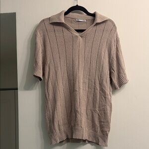 Zara Men's V-Neck Sweater in Tan